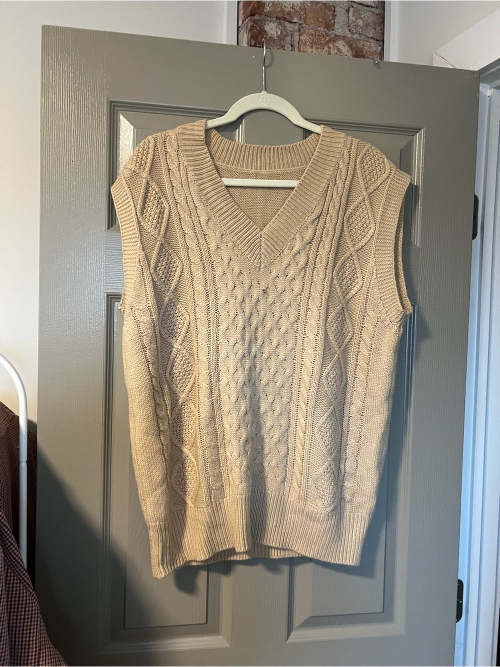 Chunky Cable Knit V-Neck Sweater Vest - Cream